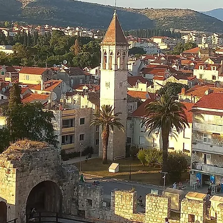 My Dalmatia - M With Free Parking And Roof Terrace Τρογκίρ